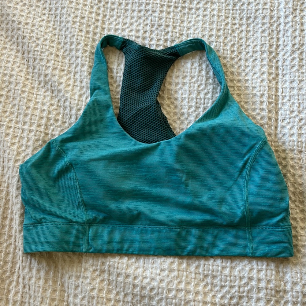 Outdoor voices doing things bra